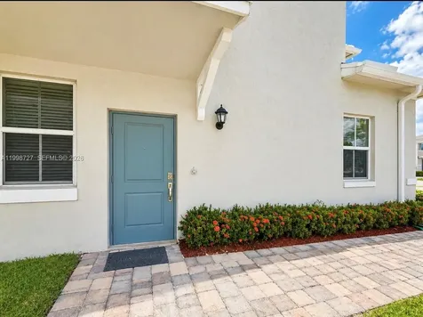 823 SE 17th Street Homestead FL 33034