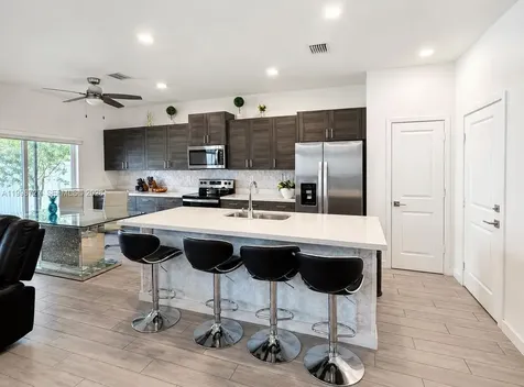 823 SE 17th Street Homestead FL 33034