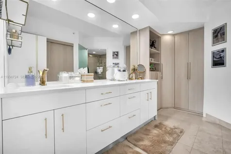3370 E Hidden Bay Drive Aventura FL 33180