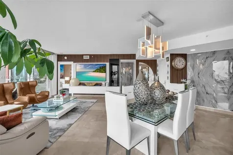 3370 E Hidden Bay Drive Aventura FL 33180