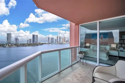3370 E Hidden Bay Drive Aventura FL 33180