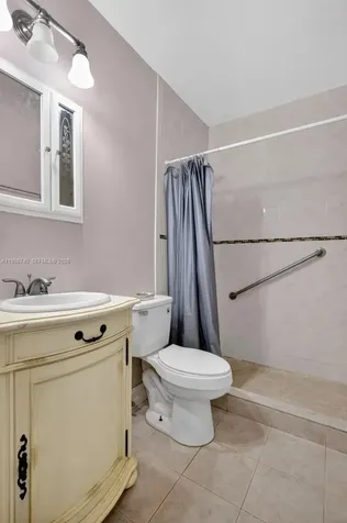 733 W 33rd Street Hialeah FL 33012