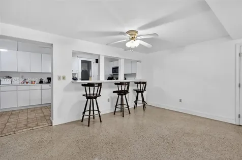 733 W 33rd Street Hialeah FL 33012