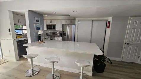 16446 NE 27th Place North Miami Beach FL 33160