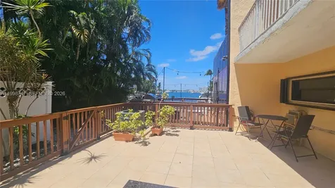 16446 NE 27th Place North Miami Beach FL 33160