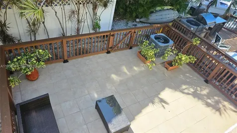 16446 NE 27th Place North Miami Beach FL 33160