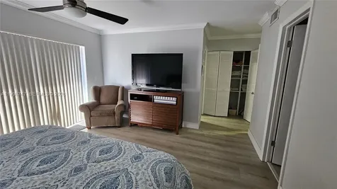 16446 NE 27th Place North Miami Beach FL 33160