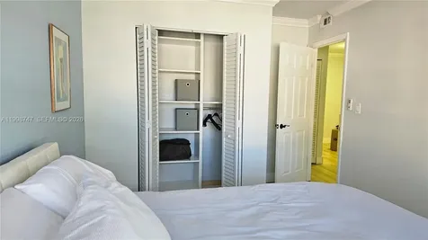 16446 NE 27th Place North Miami Beach FL 33160