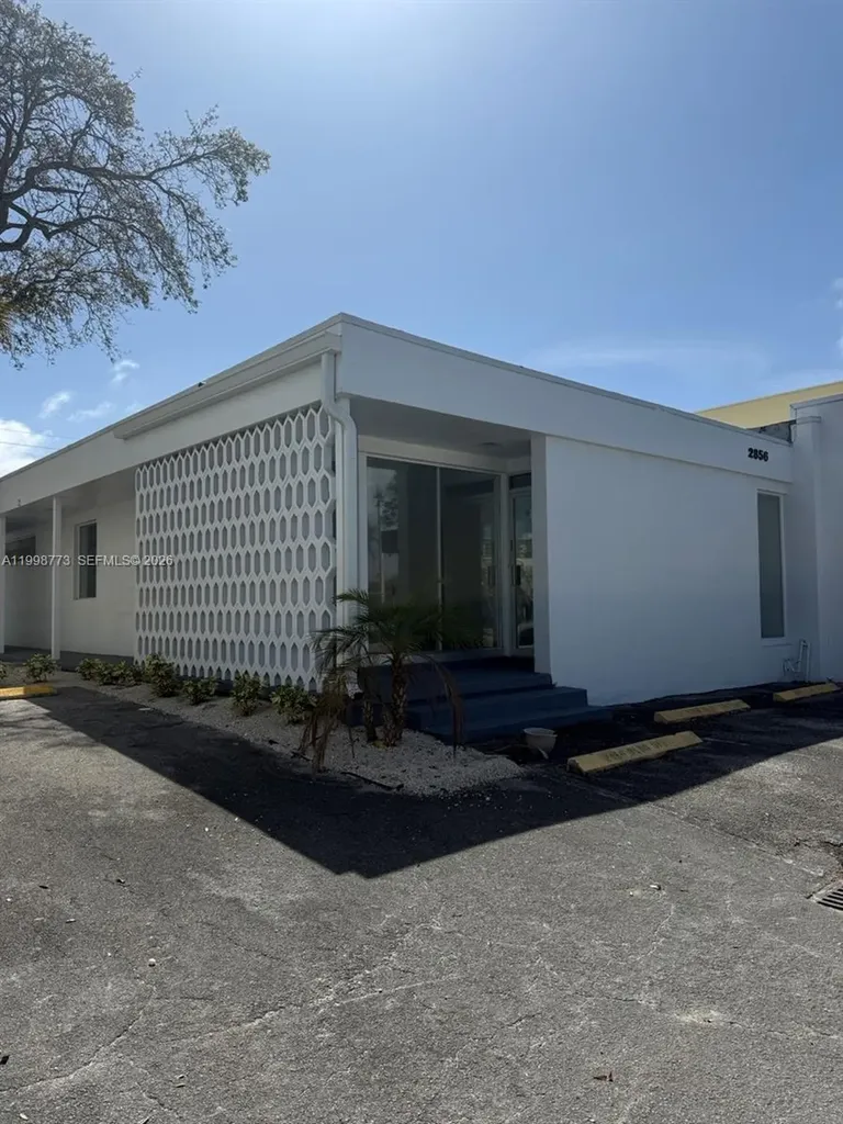 2856 E Oakland Park Boulevard Fort Lauderdale FL 33306