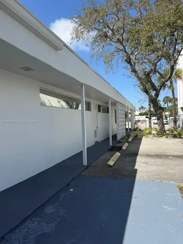 2856 E Oakland Park Boulevard Fort Lauderdale FL 33306
