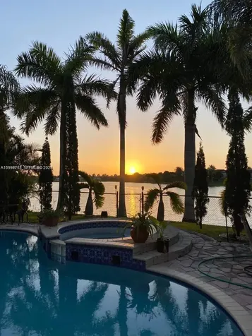 13553 SW 124th Avenue Road Miami FL 33186