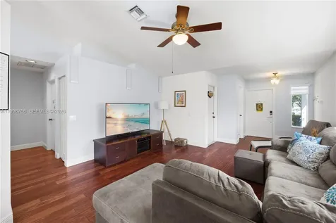 1413 Majesty Terrace Weston FL 33327