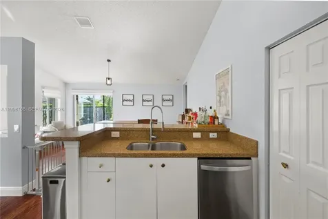1413 Majesty Terrace Weston FL 33327