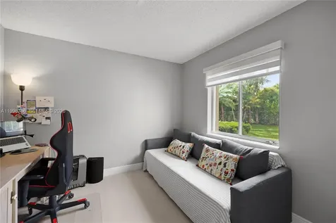 1413 Majesty Terrace Weston FL 33327