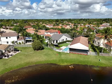 1413 Majesty Terrace Weston FL 33327