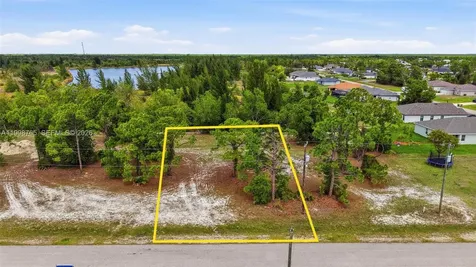 2813 NW 27th Street Cape Coral FL 33993