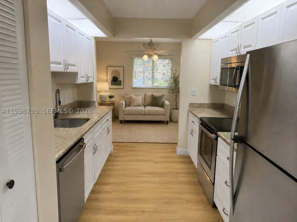 1600 SW 127th Way Pembroke Pines FL 33027