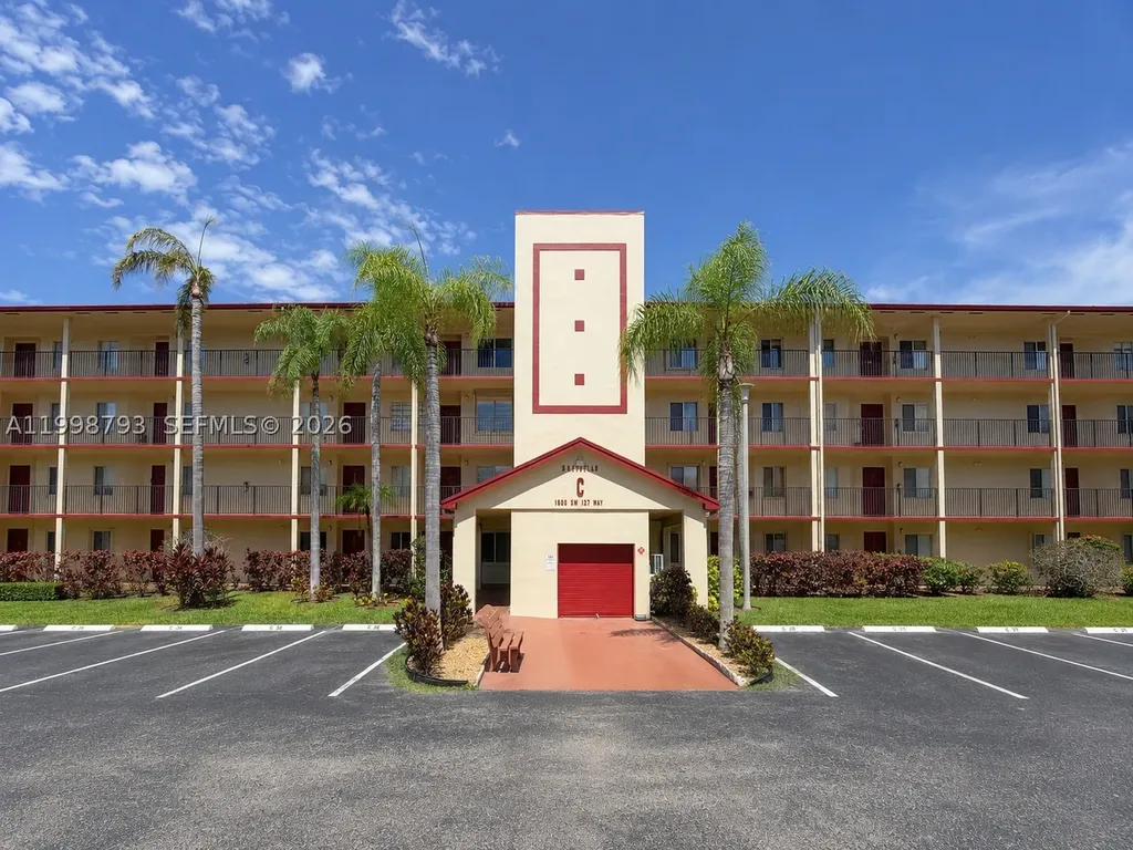 1600 SW 127th Way Pembroke Pines FL 33027