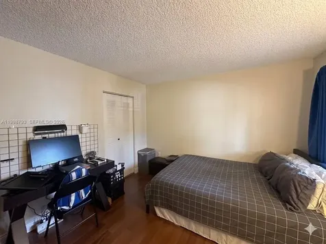 1600 SW 127th Way Pembroke Pines FL 33027