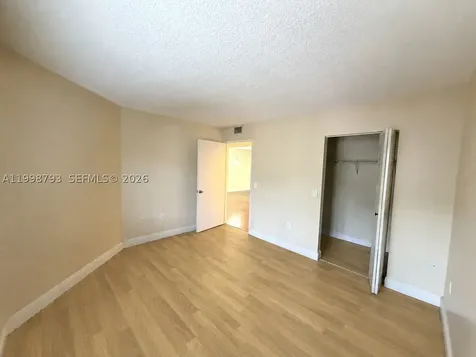 1600 SW 127th Way Pembroke Pines FL 33027