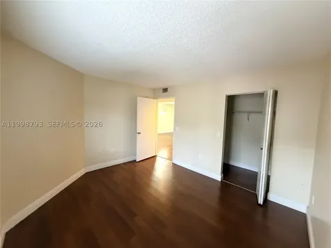 1600 SW 127th Way Pembroke Pines FL 33027