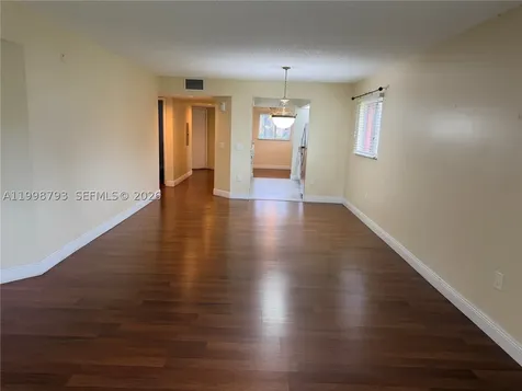 1600 SW 127th Way Pembroke Pines FL 33027