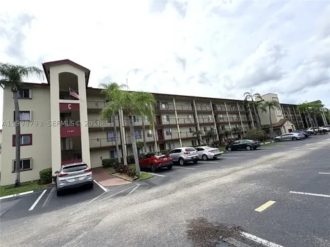 1600 SW 127th Way Pembroke Pines FL 33027