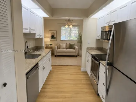 1600 SW 127th Way Pembroke Pines FL 33027