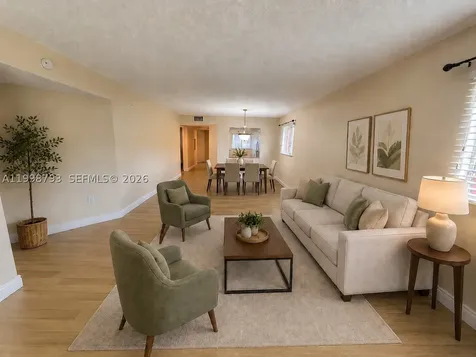 1600 SW 127th Way Pembroke Pines FL 33027