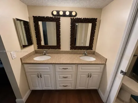 1600 SW 127th Way Pembroke Pines FL 33027