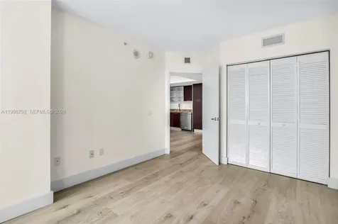 41 SE 5th Street Miami FL 33131