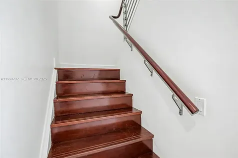 41 SE 5th Street Miami FL 33131