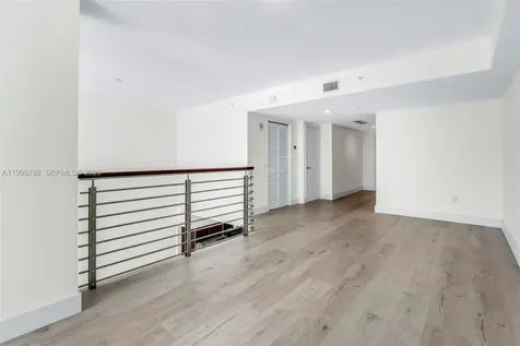 41 SE 5th Street Miami FL 33131