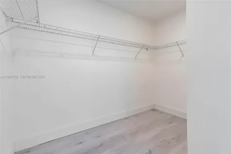 41 SE 5th Street Miami FL 33131
