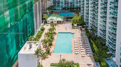 41 SE 5th Street Miami FL 33131