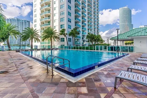 41 SE 5th Street Miami FL 33131