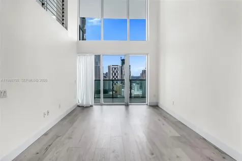 41 SE 5th Street Miami FL 33131