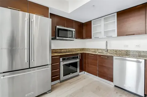 41 SE 5th Street Miami FL 33131