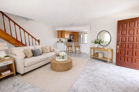 1283 W 51st Place Hialeah FL 33012