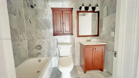 1283 W 51st Place Hialeah FL 33012