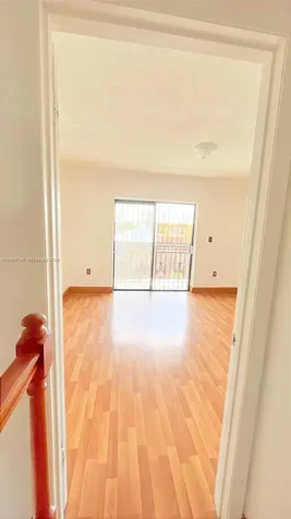 1283 W 51st Place Hialeah FL 33012
