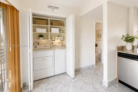 1283 W 51st Place Hialeah FL 33012