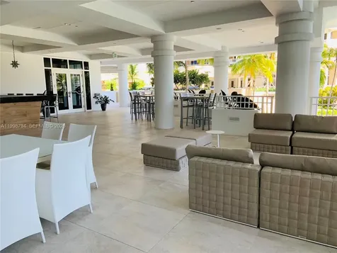 801 Brickell Key Boulevard Miami FL 33131