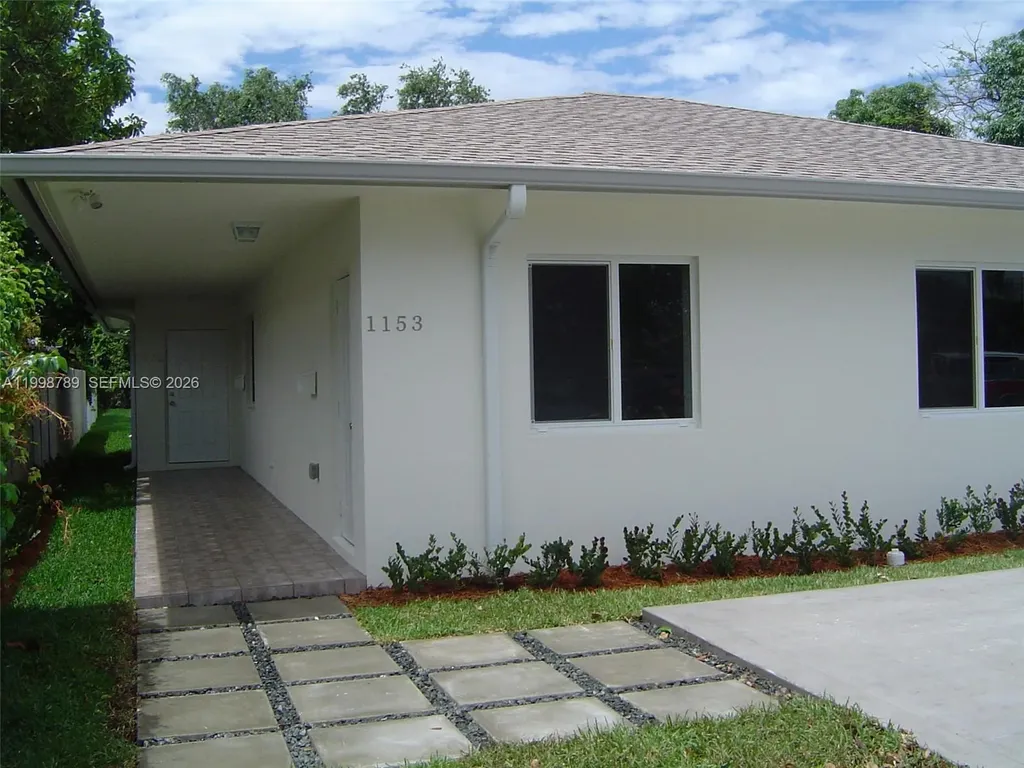 1153 SW 13th Street Miami FL 33129