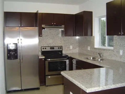 1153 SW 13th Street Miami FL 33129