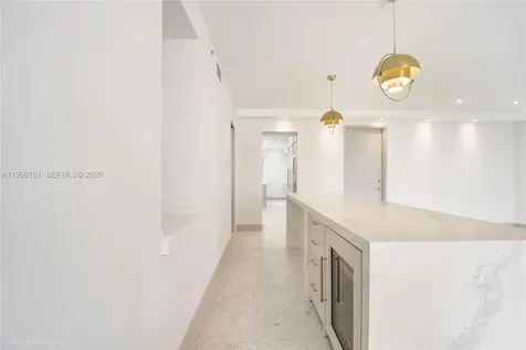 737 Crandon Boulevard Key Biscayne FL 33149