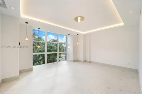 737 Crandon Boulevard Key Biscayne FL 33149