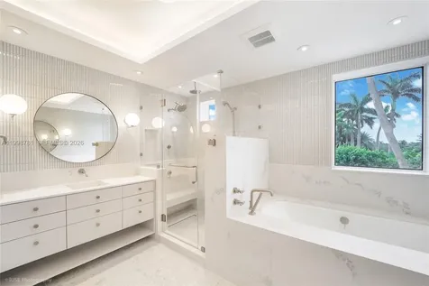 737 Crandon Boulevard Key Biscayne FL 33149