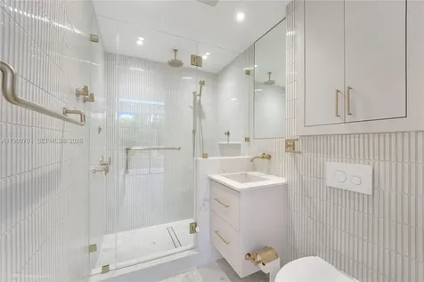 737 Crandon Boulevard Key Biscayne FL 33149