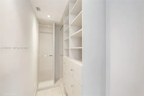 737 Crandon Boulevard Key Biscayne FL 33149
